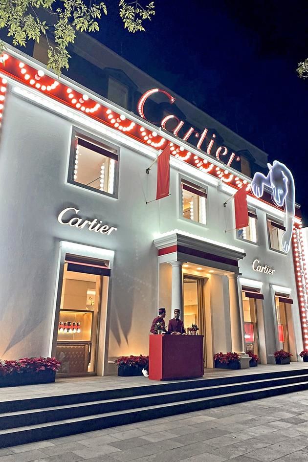 Presenta Cartier colecciones en fiesta navide a de Masaryk