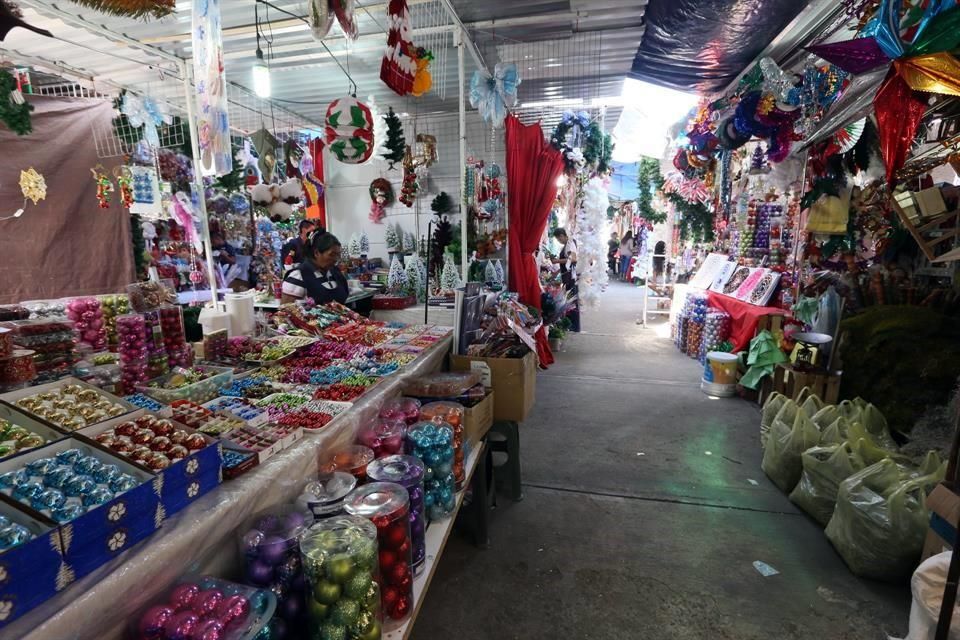 Hay 14 tianguis navideños en Zapopan