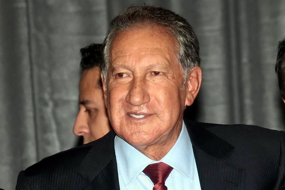 Hospitalizan al priista Arturo Montiel