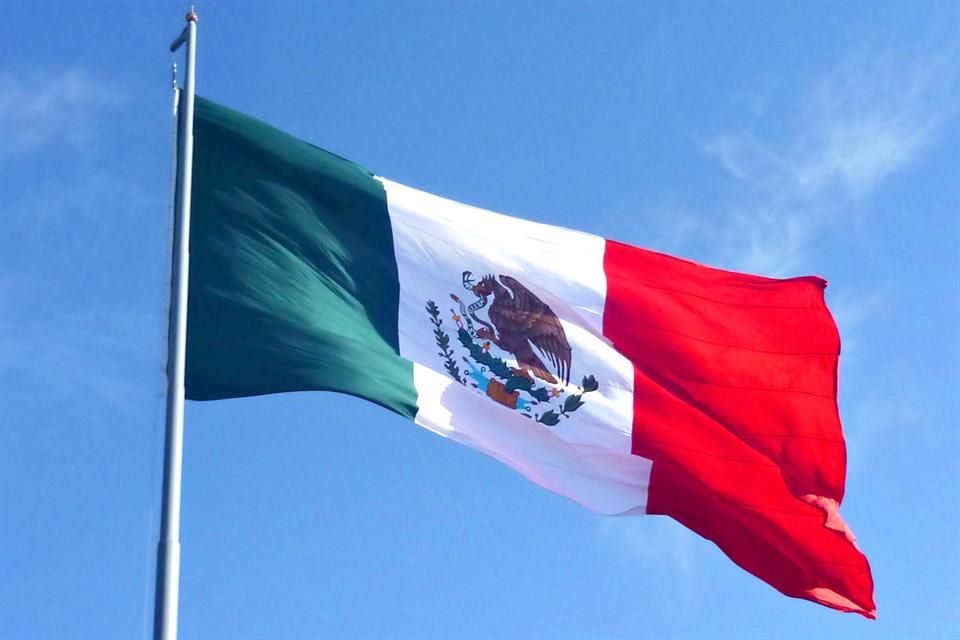 Bandera, Bandera de México