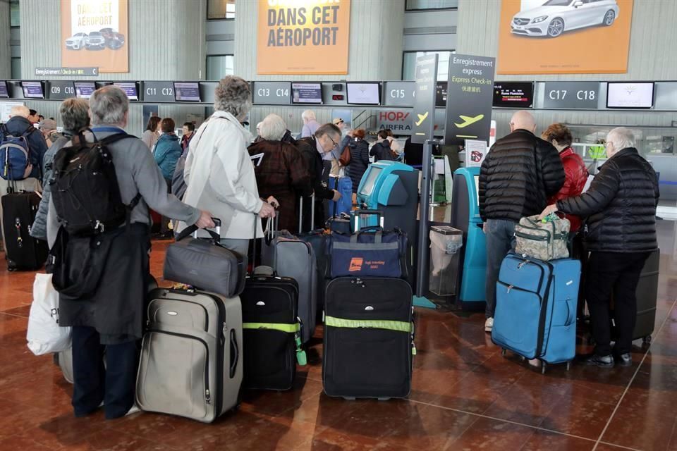 Cancela Air France vuelos por huelga