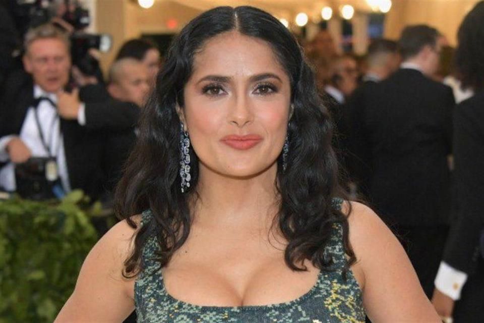 Darán reconocimiento a Salma Hayek
