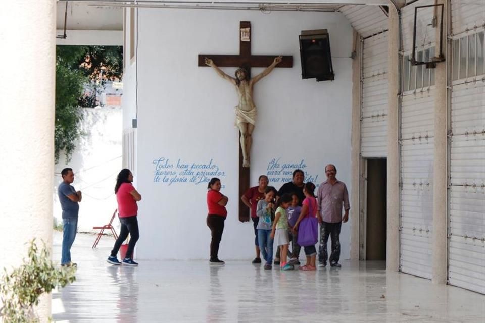 Denuncia Padre Chema intento de desalojo