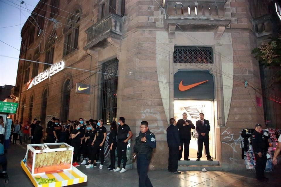 Nike Centro Best Sale, 59% OFF www.colegiogamarra.com