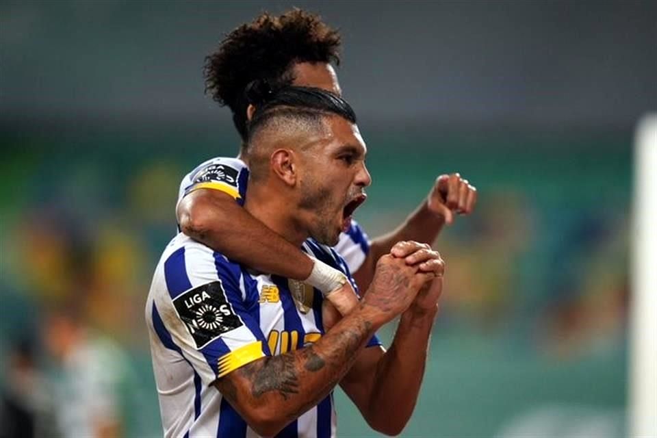 Deja Porto ir triunfo pese a gol del 'Tecatito'