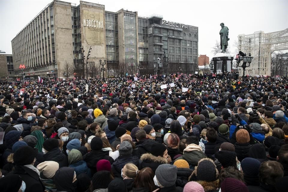 Arresta Rusia a mil 600 en protestas por opositor