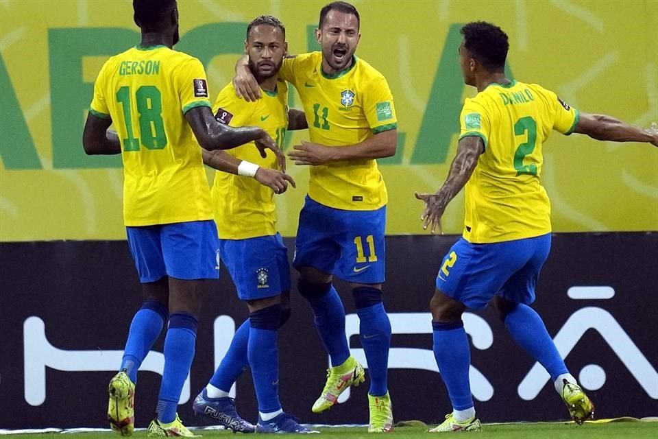 Mantiene Brasil paso perfecto rumbo a Qatar 2022