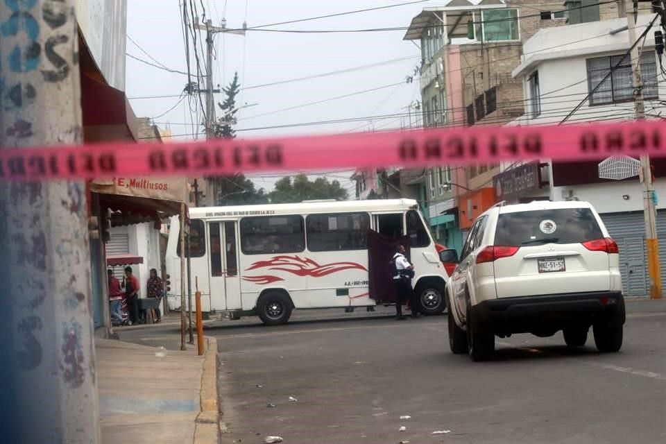 Matan a chofer de microbús en Neza