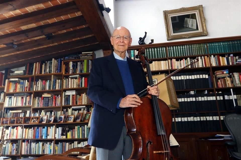 Carlos Prieto el violonchelista incansable