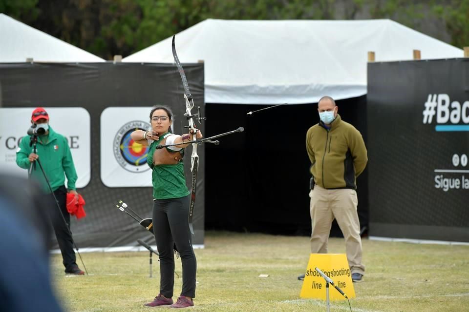 Es Valentina Vazquez De Oro