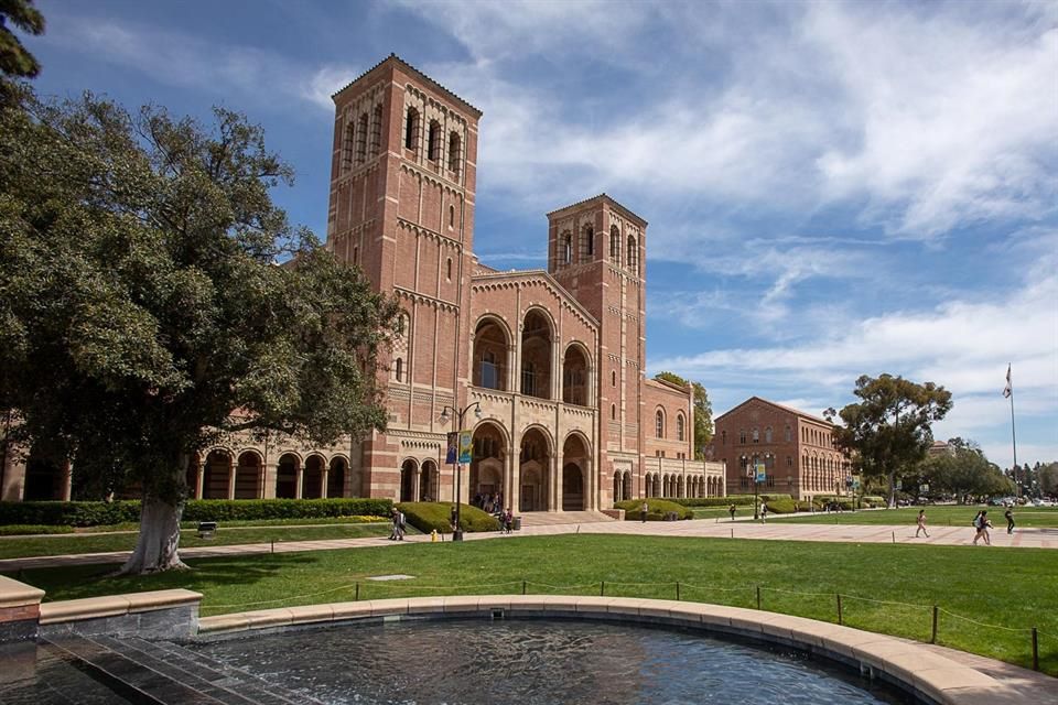 Cubrebocas vuelven a ser obligatorios en UCLA