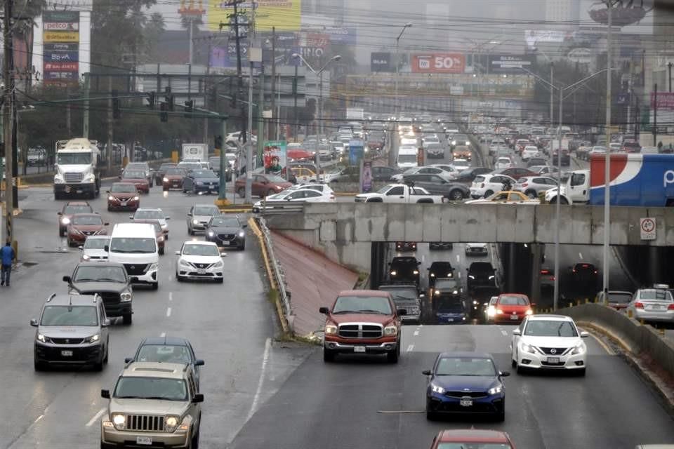 Sufren por vialidades en el Buen Fin