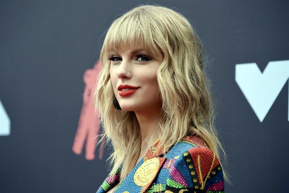 Taylor Swift Lanza Nueva Version De Red