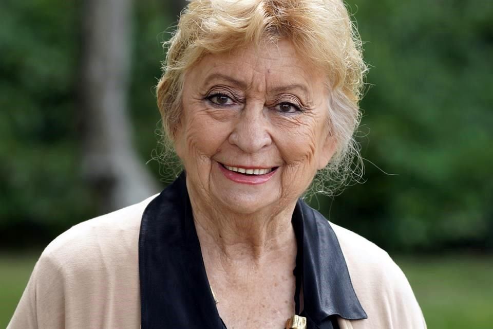 Mira Gonzalez's Instagram, Twitter & Facebook on IDCrawl