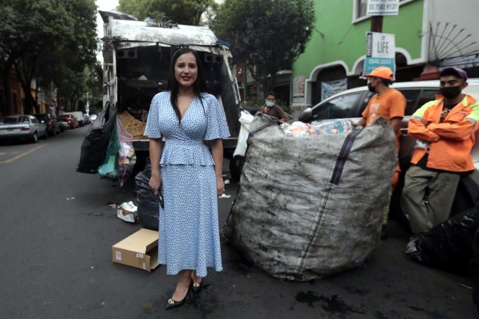 Busca Sandra Cuevas retribuir al comerciante