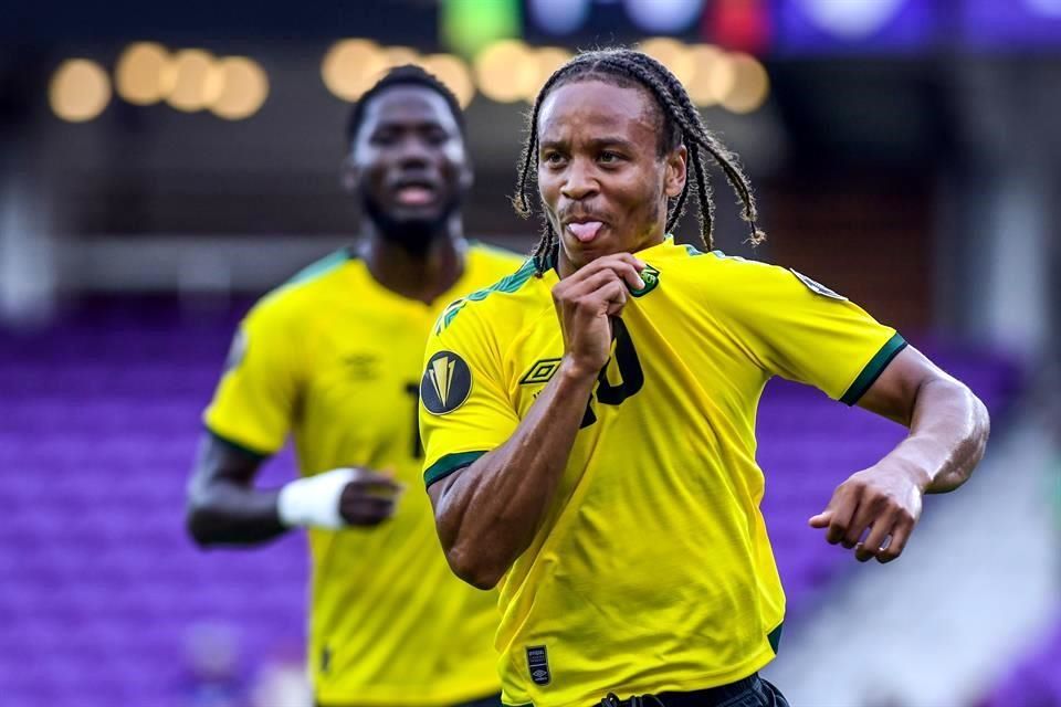 Jamaica vence sin problema a Surinam