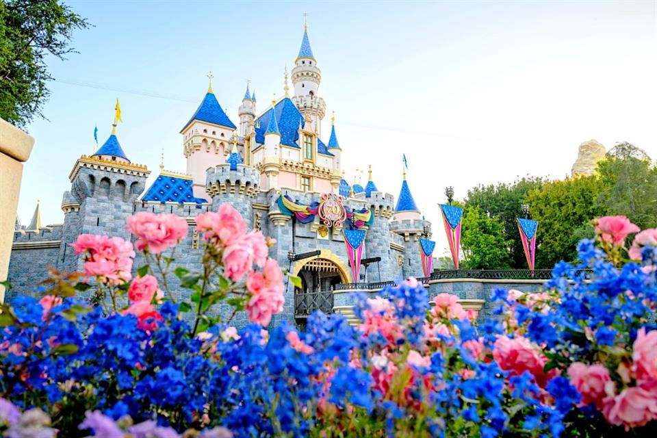 Celebra Disneyland Resort 70 años de pura magia