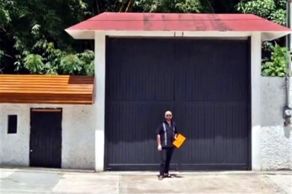 Va emecista a casa de AMLO... para acusar a Noroña