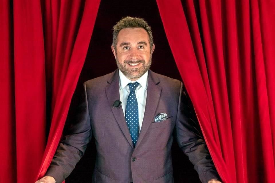 Jesús Guzmán narra vida de 'Chespirito' en audiolibro