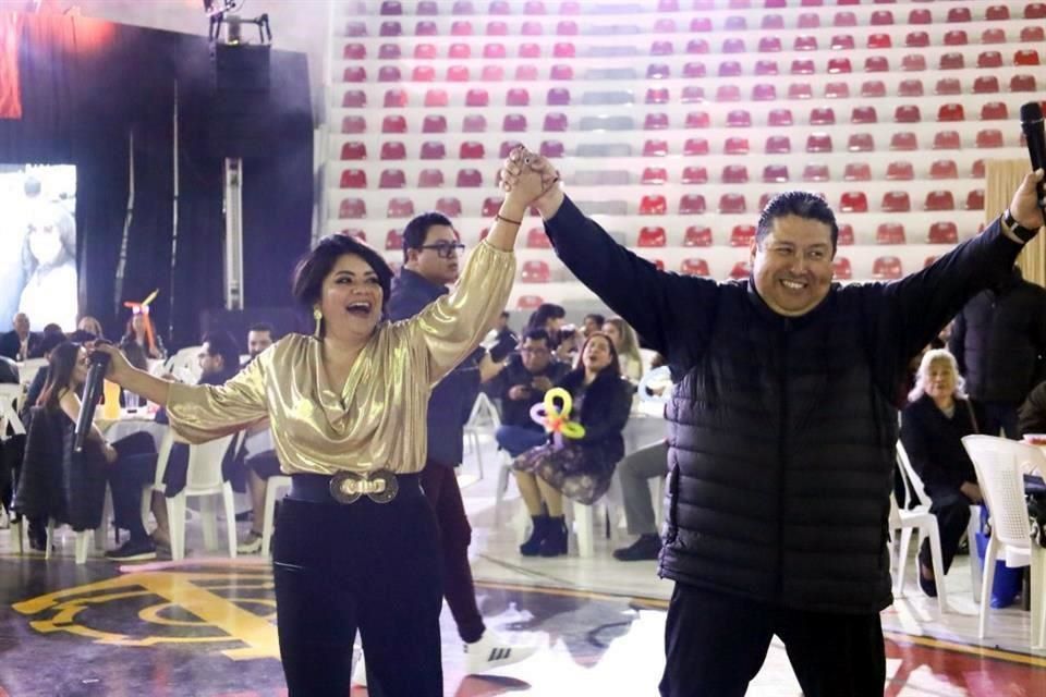 Derrocha sobrina de AMLO en festejo de cumpleaños
