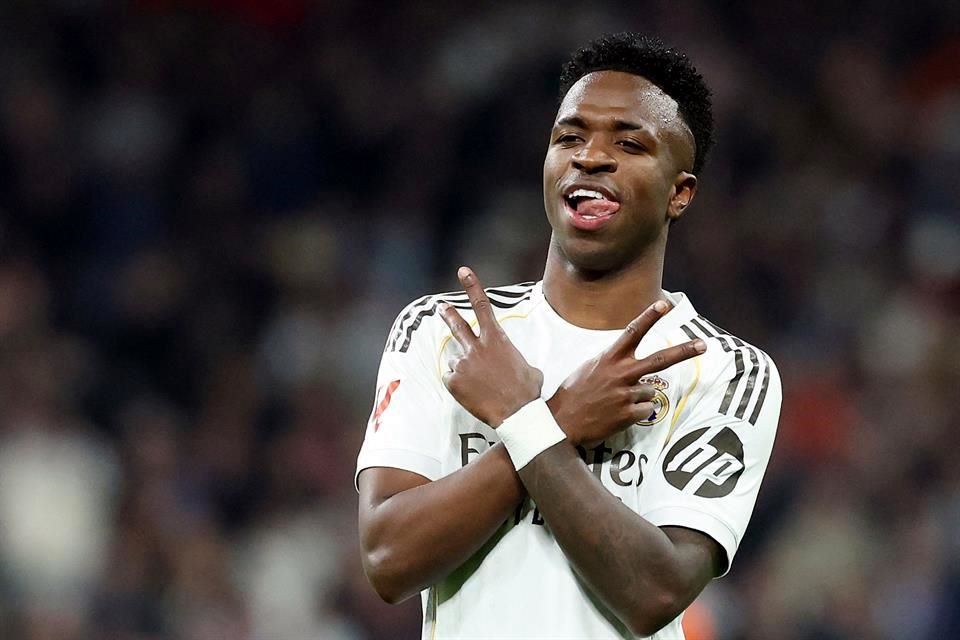 Golea Real Madrid a la Sociedad y sube al liderato de LaLiga
