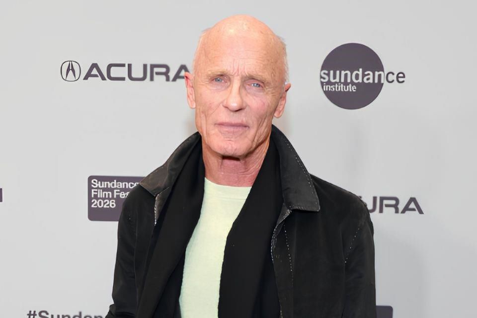 Arremete Ed Harris contra serie de Taylor Sheridan