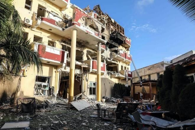 Tras 30 horas, ataque a hotel en Somalia deja 21 muertos