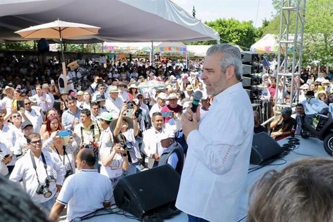 Propone Gobernador de Michoacán rifar...¡diputación!