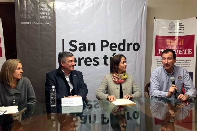 A Donar Juguetes De Pedro Dif San Convoca jq53RL4A